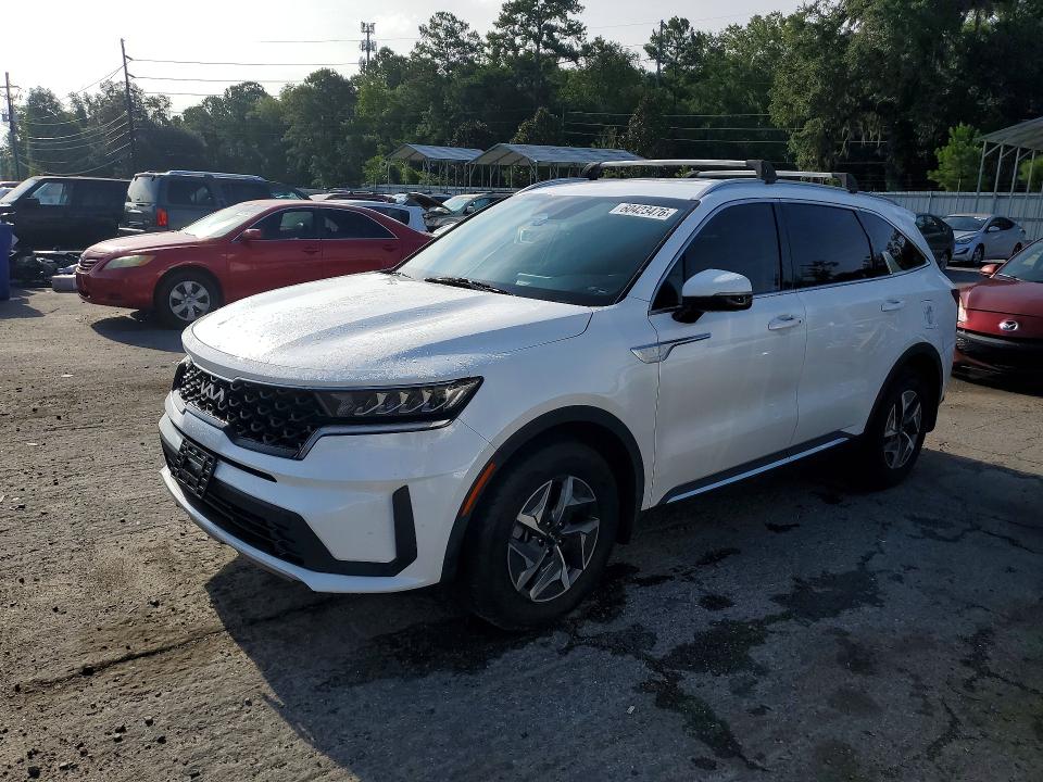 KIA SORENTO 2022 with VIN KNDRG4LG5N5081963 - Photo from auction