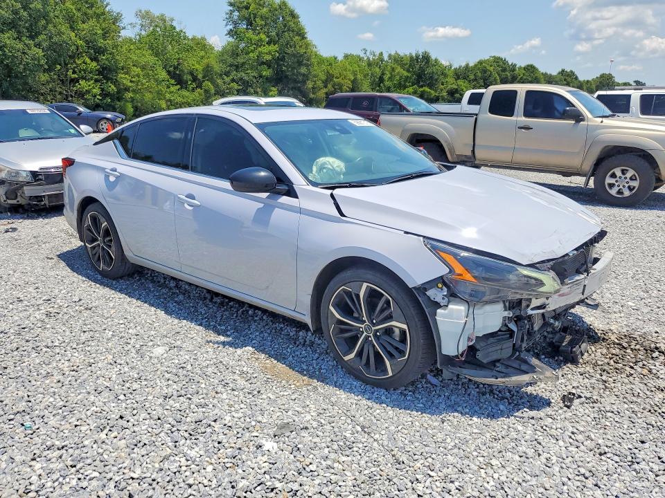 Photo 4 from auction – 2024 NISSAN ALTIMA with VIN 1N4BL4CV5RN413438