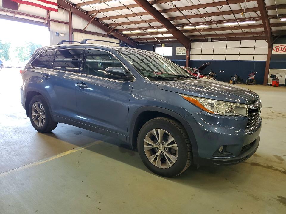 Фото 4 с аукциона – 2014 TOYOTA HIGHLANDER с VIN 5TDJKRFH1ES008922