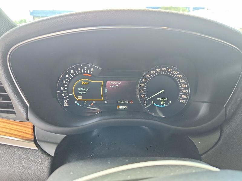 Photo 9 from auction – 2016 LINCOLN MKC with VIN 5LMCJ2D9XGUJ10676