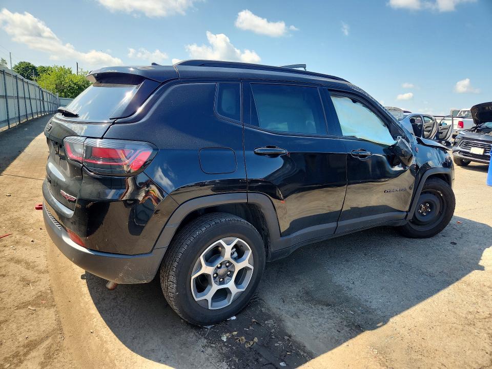 Photo 3 from auction – 2022 JEEP COMPASS with VIN 3C4NJDDB0NT224501