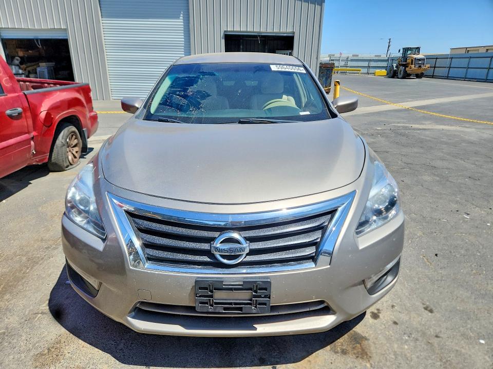 Photo 5 from auction – 2013 NISSAN ALTIMA with VIN 1N4AL3AP6DN497658