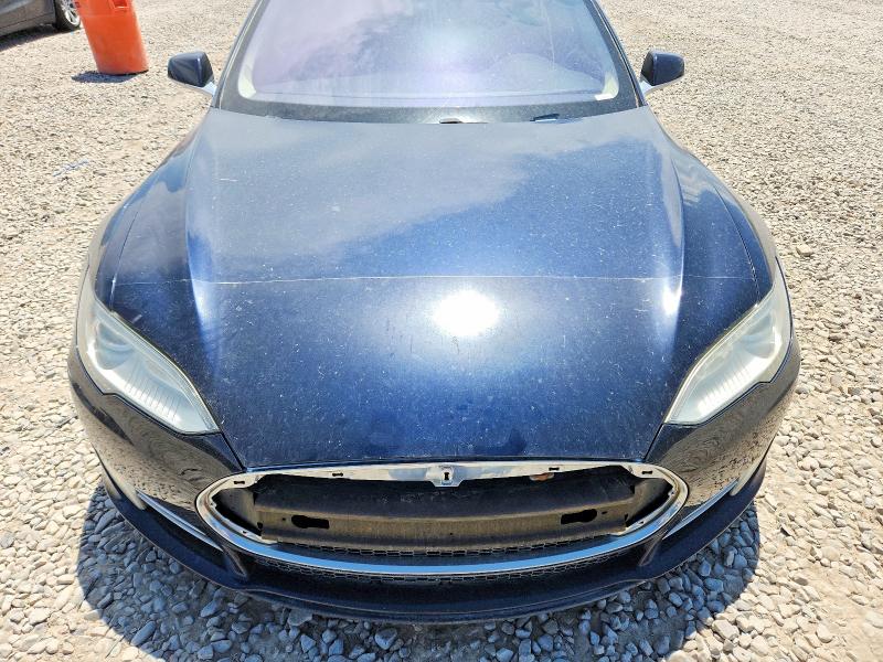Photo 11 from auction – 2013 TESLA MODEL S with VIN 5YJSA1DP1DFP06274