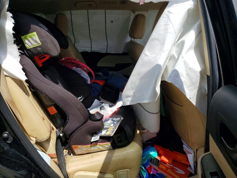 Photo 11 from auction – 2019 TOYOTA HIGHLANDER with VIN 5TDZZRFH7KS363006