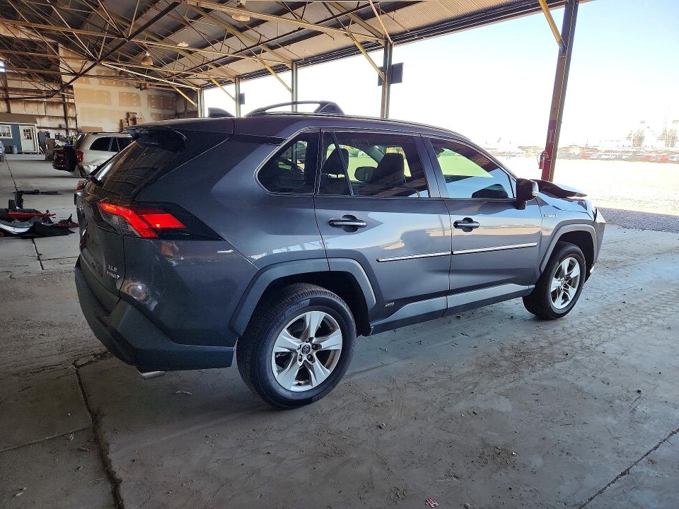 Снимка 3 от търг – 2020 TOYOTA RAV4 HYBRID с VIN 2T3RWRFV9LW083506