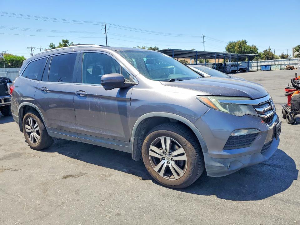 Foto 4 de la subasta – 2017 HONDA PILOT con VIN 5FNYF6H88HB007094