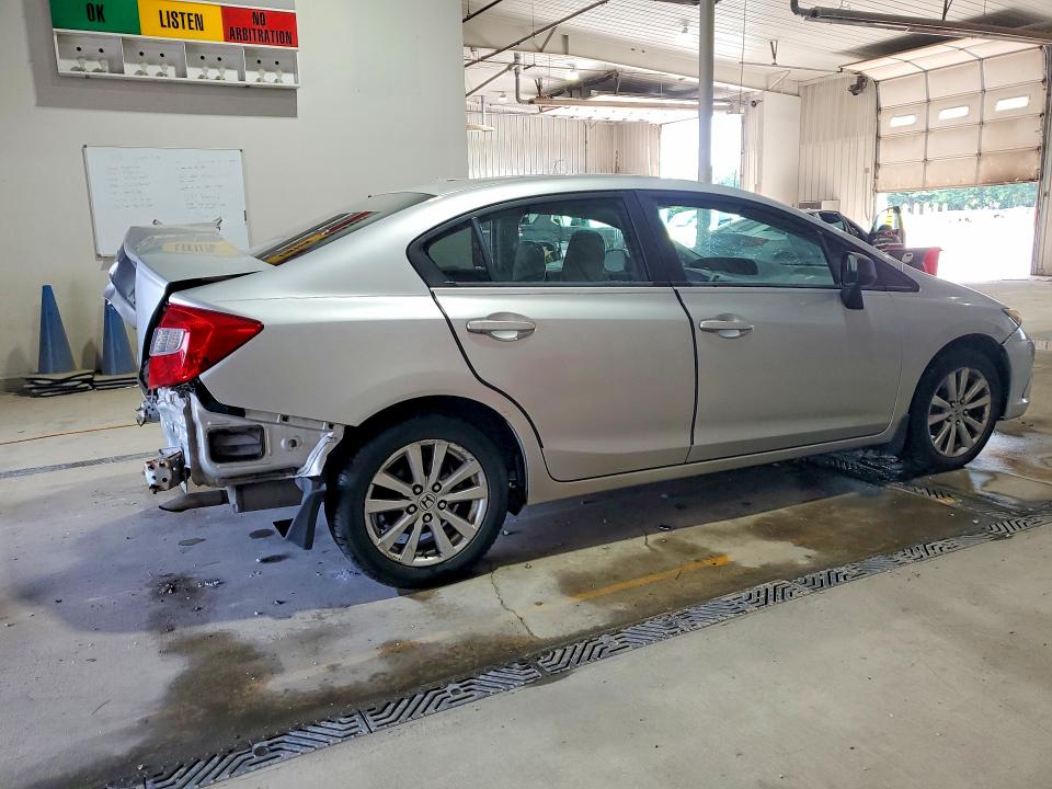 Photo 3 from auction – 2012 HONDA CIVIC with VIN 19XFB2F84CE344309