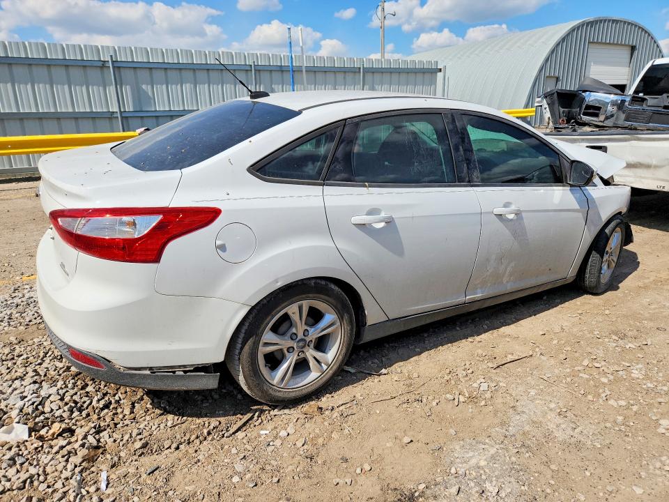 Photo 3 from auction – 2014 FORD FOCUS with VIN 1FADP3F25EL246822