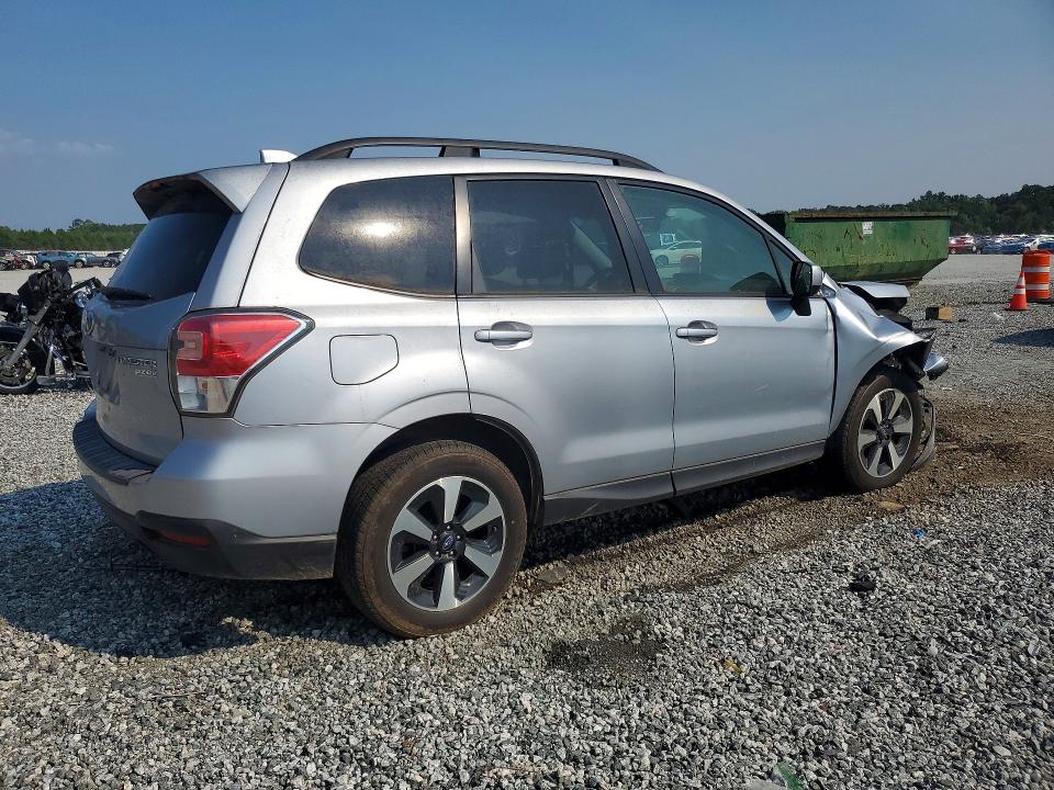 Photo 3 from auction – 2017 SUBARU FORESTER with VIN JF2SJAGC1HH503563