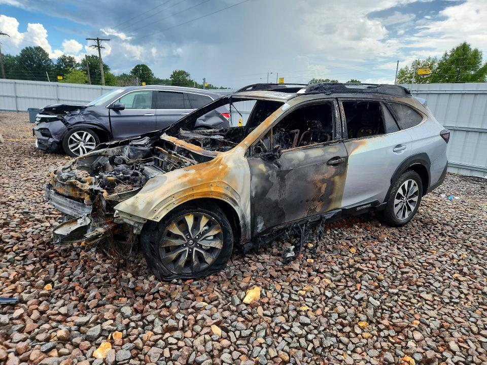 SUBARU OUTBACK 2024 with VIN 4S4BTGNDXR3174279 - Photo from auction