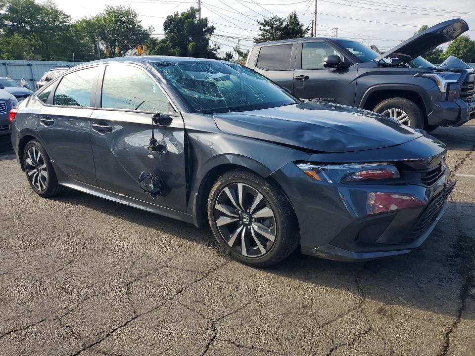 Photo 4 from auction – 2024 HONDA CIVIC with VIN 2HGFE1F72RH334028