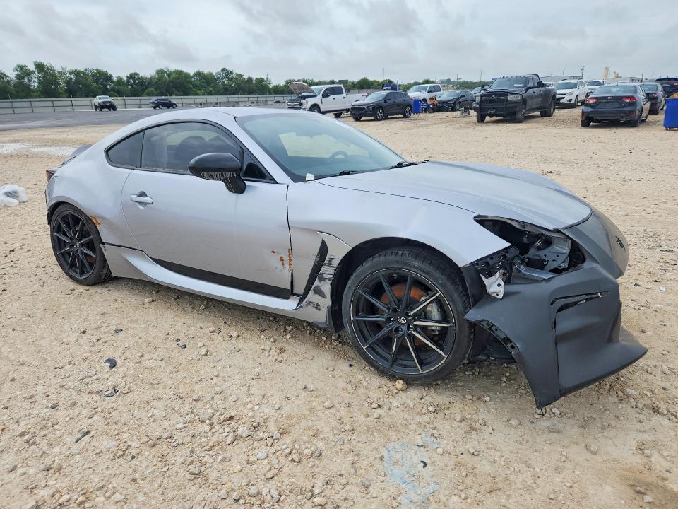 Photo 4 from auction – 2024 TOYOTA GR 86 with VIN JF1ZNBE13R8750096