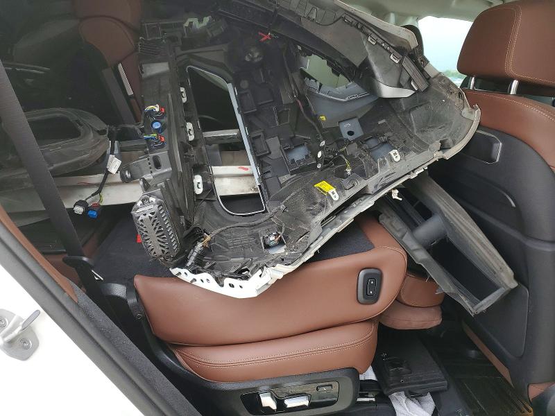 Photo 11 from auction – 2025 BMW X7 with VIN 5UX23EM05S9000080
