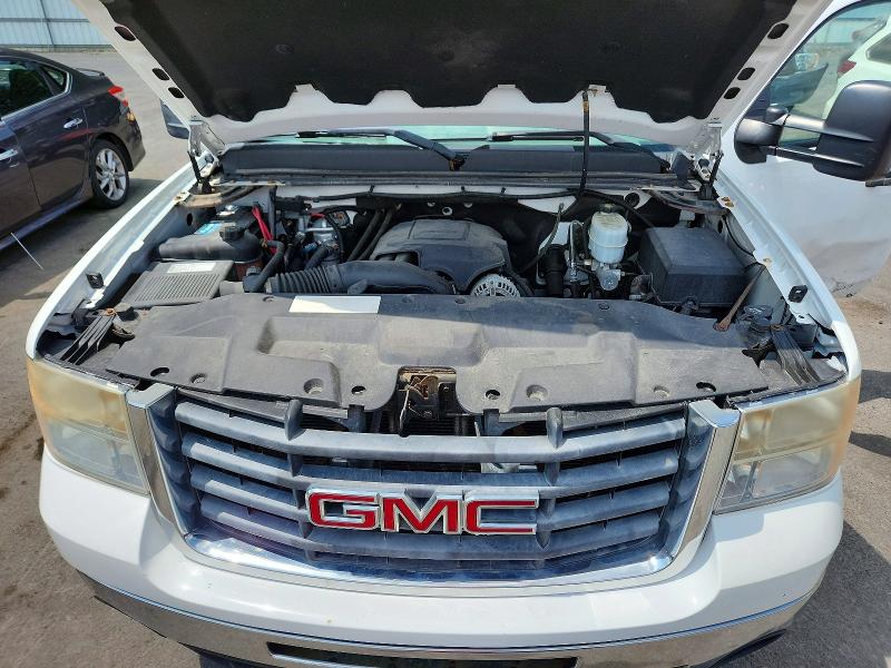 Photo 11 from auction – 2009 GMC SIERRA with VIN 1GDHC44K09E105503