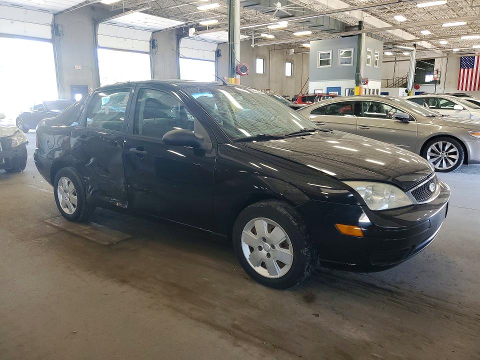 Photo 4 from auction – 2006 FORD FOCUS with VIN 1FAHP34N46W142045