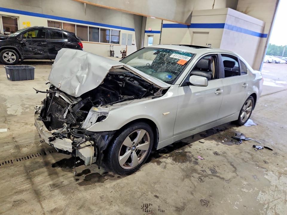 BMW 530 2007 with VIN WBANF73587CU25153 - Photo from auction