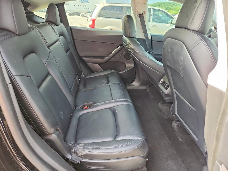 Photo 11 from auction – 2021 TESLA MODEL Y with VIN 5YJYGAEE7MF180688