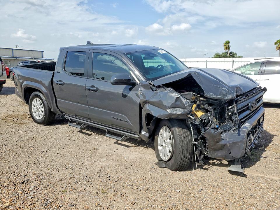 Photo 4 from auction – 2026 TOYOTA TACOMA with VIN 3TMLB5JN8TM253194