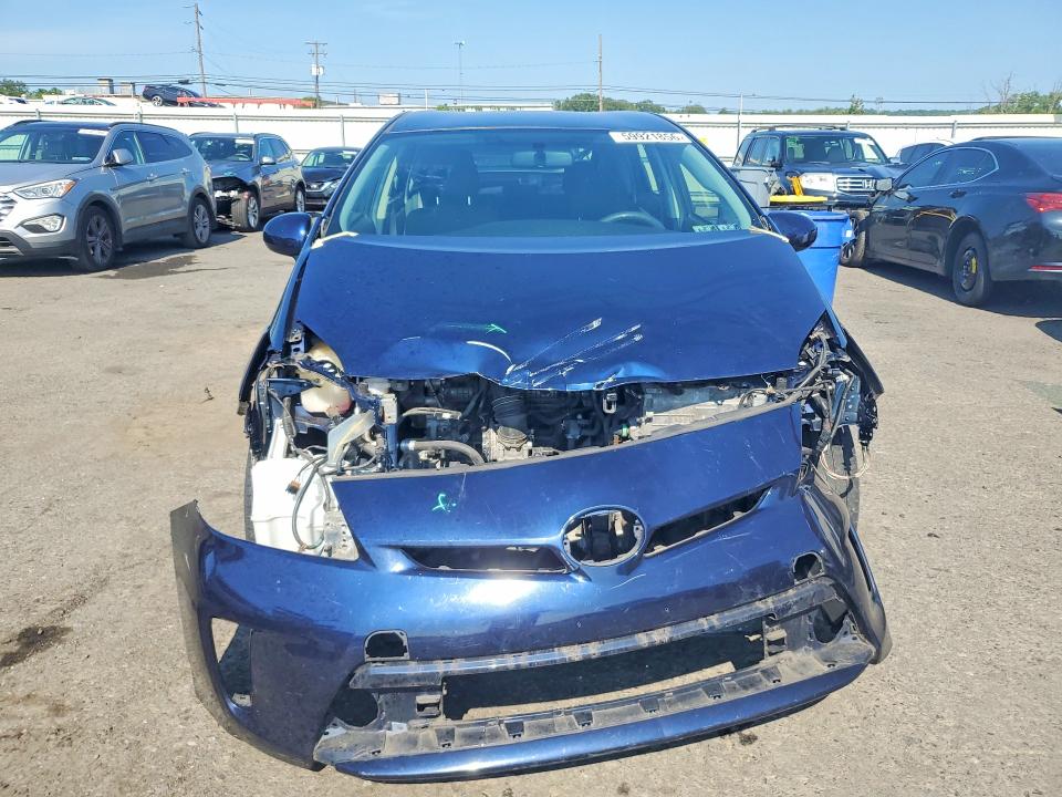 Photo 5 from auction – 2013 TOYOTA PRIUS with VIN JTDKN3DU0D1645000