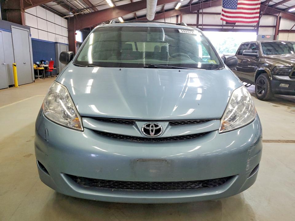 Photo 5 from auction – 2007 TOYOTA SIENNA with VIN 5TDBK23C47S002278