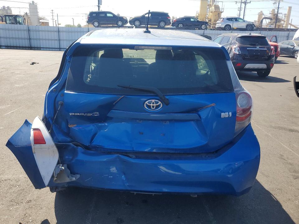Photo 6 from auction – 2012 TOYOTA PRIUS C with VIN JTDKDTB38C1009954