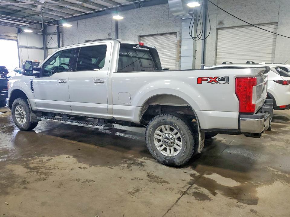 Фото 2 с аукциона – 2017 FORD F250 с VIN 1FT7W2B67HED95948