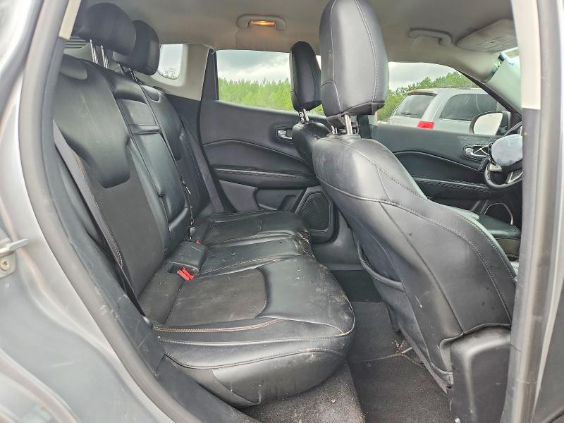Photo 10 from auction – 2018 JEEP COMPASS with VIN 3C4NJDBB1JT142418