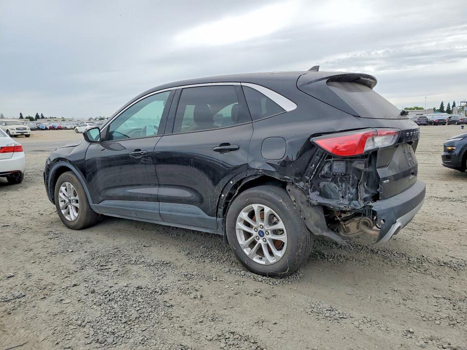 Photo 2 from auction – 2020 FORD ESCAPE with VIN 1FMCU0G67LUC27352