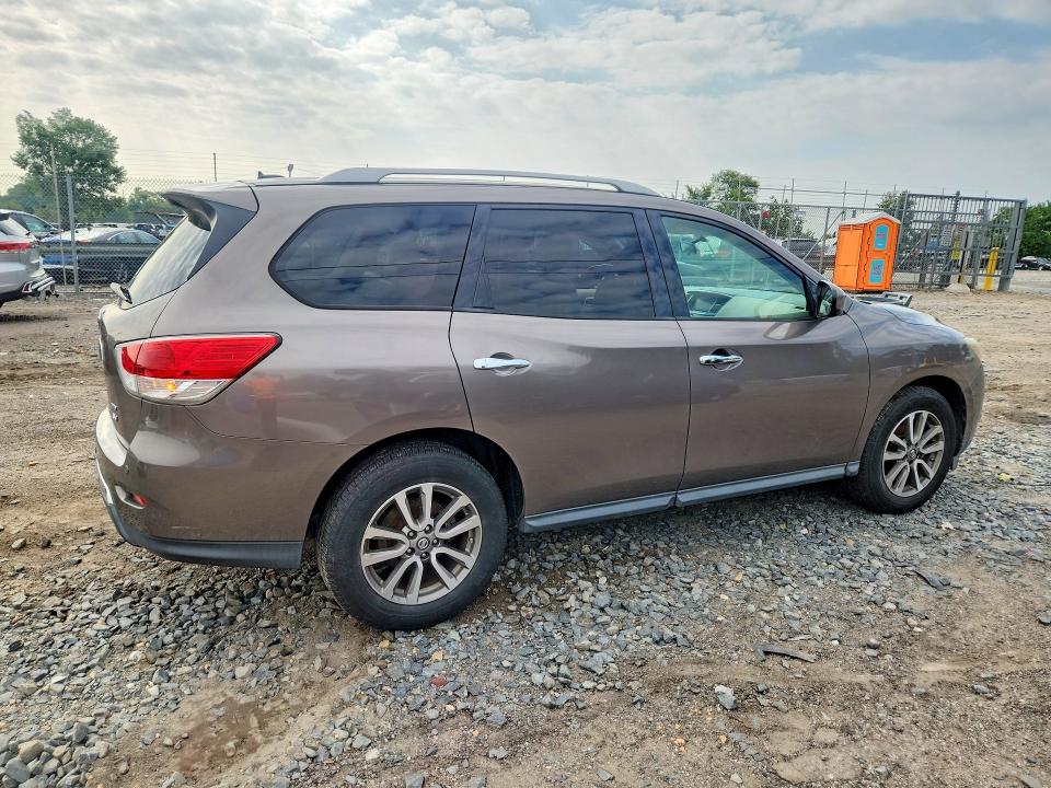 Photo 3 from auction – 2014 NISSAN PATHFINDER with VIN 5N1AR2MM0EC619296