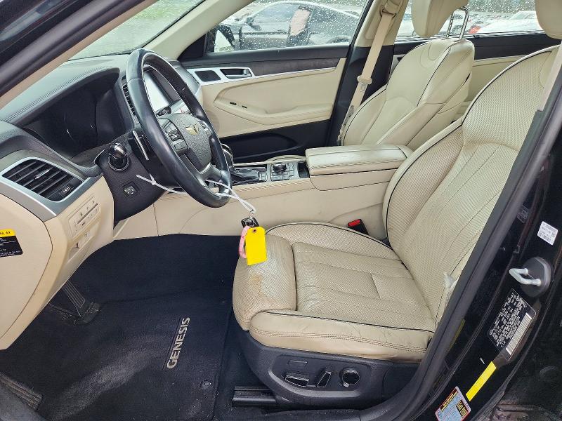 Photo 7 from auction – 2015 HYUNDAI GENESIS with VIN KMHGN4JF2FU021522