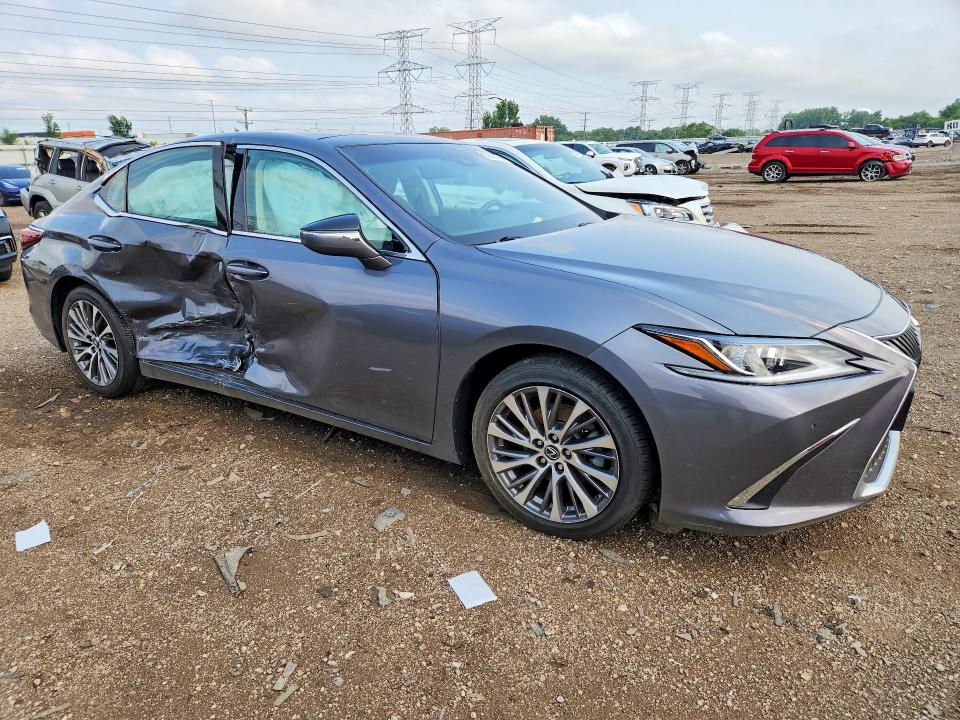 Photo 4 from auction – 2020 LEXUS ES with VIN 58ADZ1B11LU062544