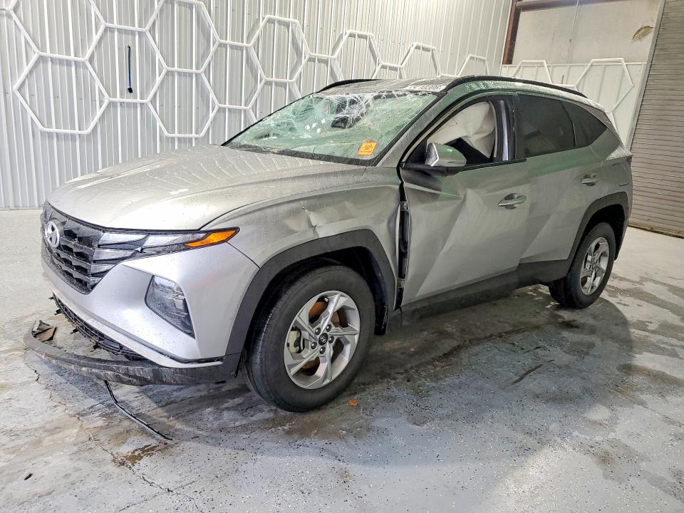 HYUNDAI TUCSON 2023 with VIN 5NMJBCAE9PH201478 - Photo from auction