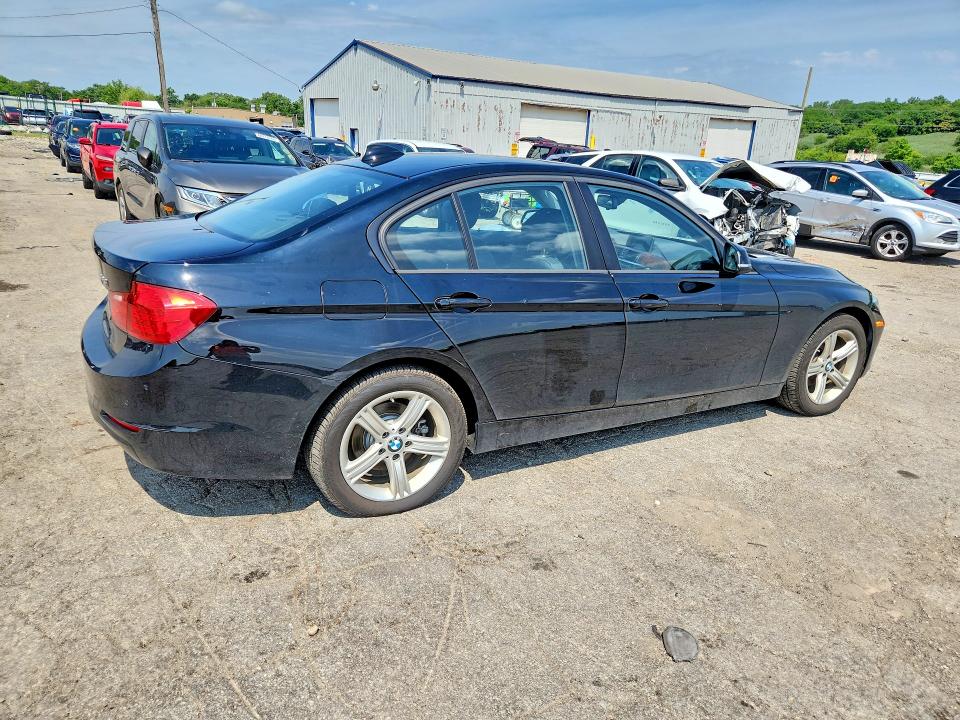 Photo 3 from auction – 2015 BMW 328 with VIN WBA3B3G58FNR88339