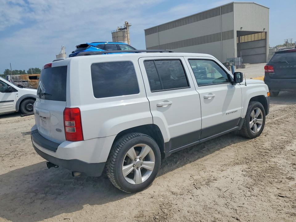 Photo 3 from auction – 2015 JEEP PATRIOT with VIN 1C4NJPFB9FD329821