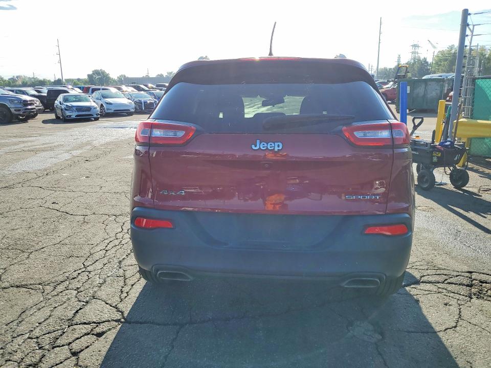 Photo 6 from auction – 2017 JEEP CHEROKEE with VIN 1C4PJMAS9HW567416