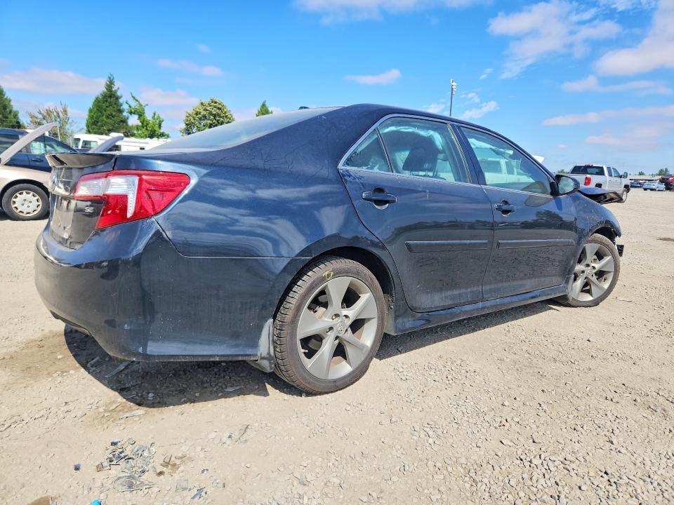 Photo 3 from auction – 2014 TOYOTA CAMRY with VIN 4T1BK1FK0EU540834