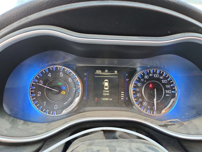 Photo 9 from auction – 2015 CHRYSLER 200 with VIN 1C3CCCAB8FN573251