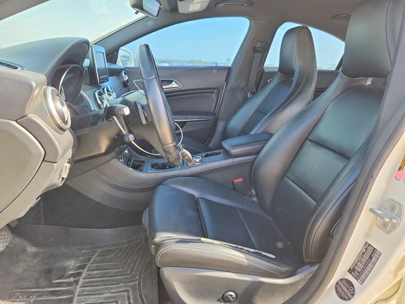 Photo 7 from auction – 2016 MERCEDES-BENZ CLA with VIN WDDSJ4EB3GN339054