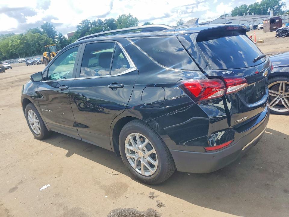 Photo 2 from auction – 2022 CHEVROLET EQUINOX with VIN 3GNAXUEV4NL314201