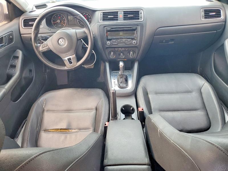Photo 8 from auction – 2012 VOLKSWAGEN JETTA with VIN 3VWDX7AJ7CM311470