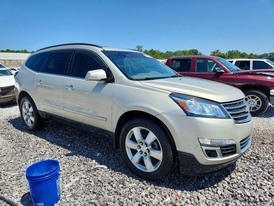 Photo 4 from auction – 2016 CHEVROLET TRAVERSE with VIN 1GNKRJKD9GJ204618