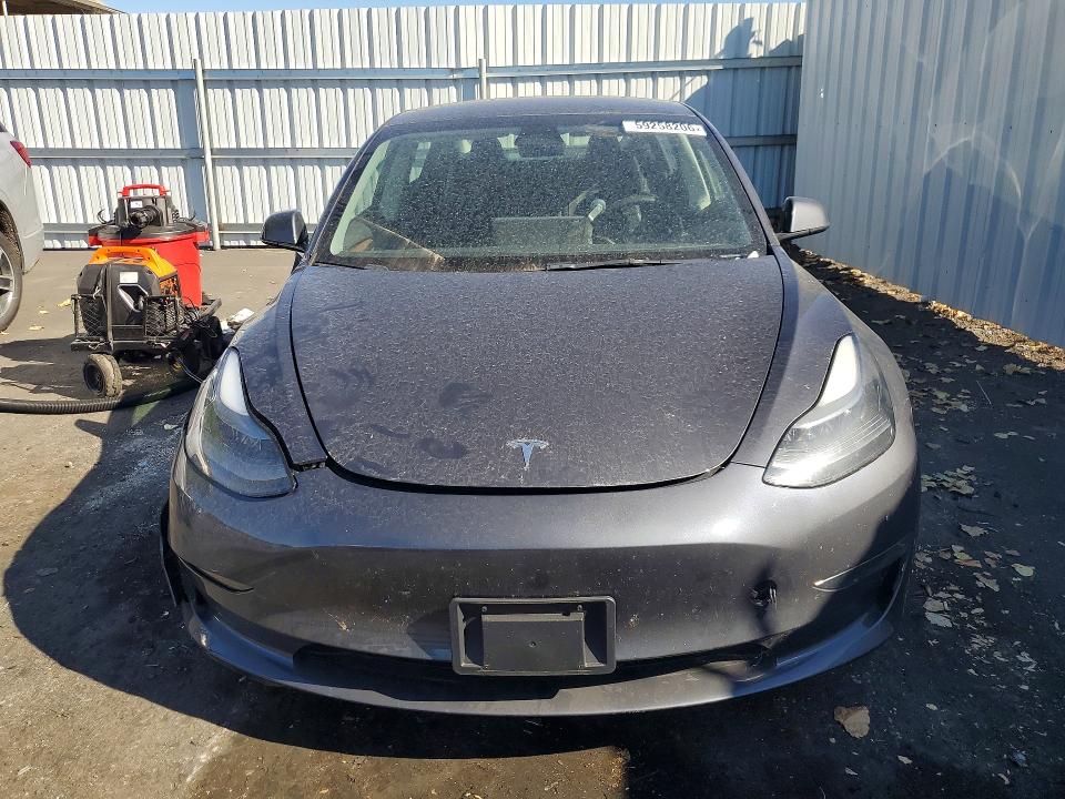Снимка 5 от търг – 2023 TESLA MODEL 3 с VIN 5YJ3E1EA6PF419259