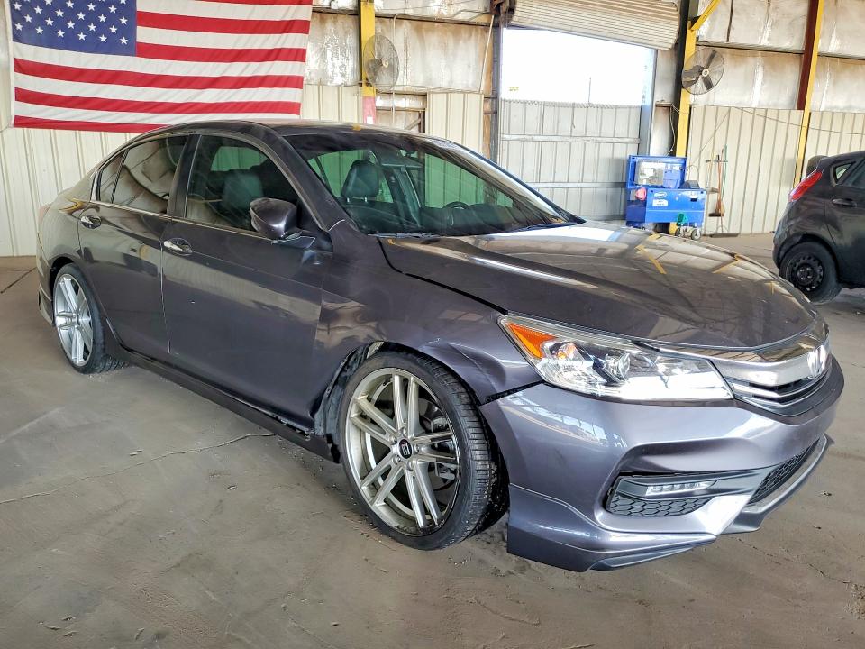 Photo 4 from auction – 2016 HONDA ACCORD with VIN 1HGCR2F51GA118422
