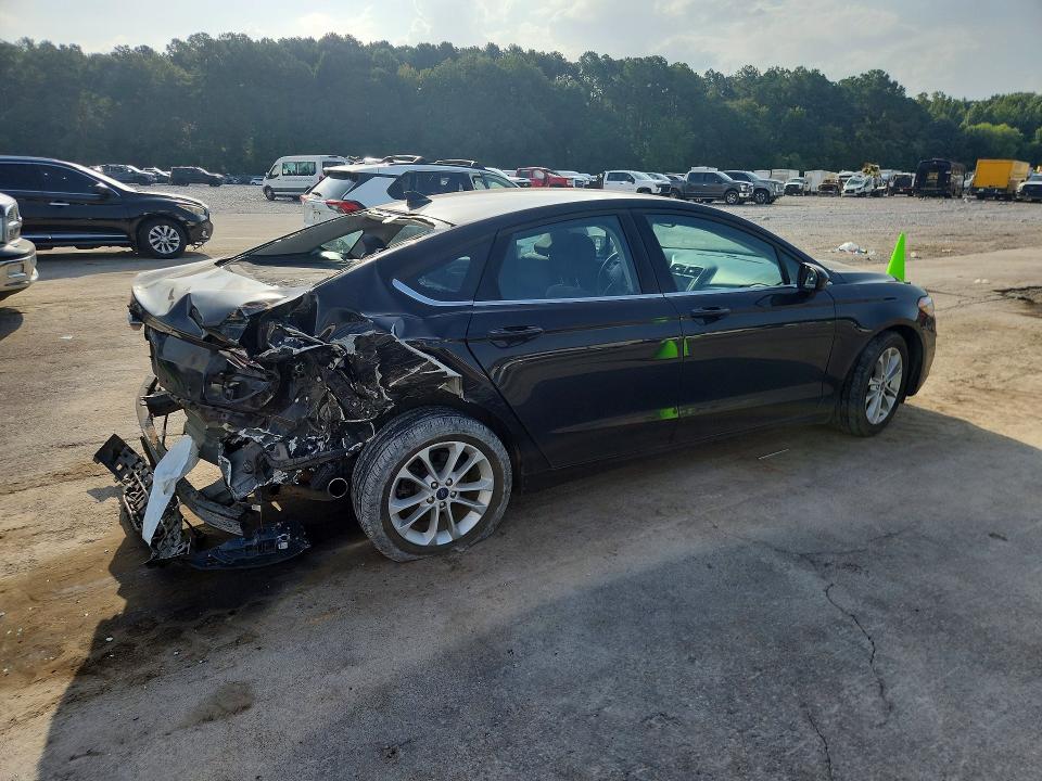 Photo 3 from auction – 2020 FORD FUSION with VIN 3FA6P0HD0LR122431