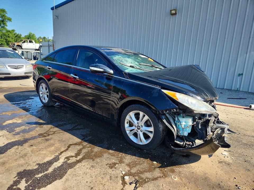 Photo 4 from auction – 2013 HYUNDAI SONATA with VIN 5NPEC4AC2DH699444