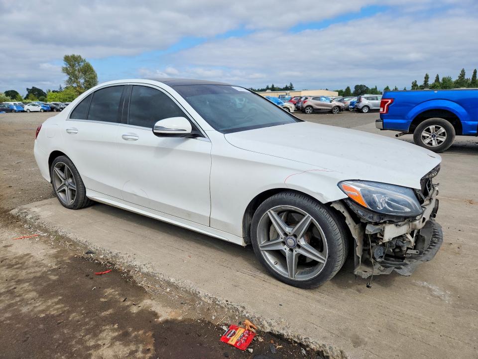 صورة رقم 4 من المزاد - 2017 MERCEDES-BENZ C مع VIN 55SWF4KB4HU208084