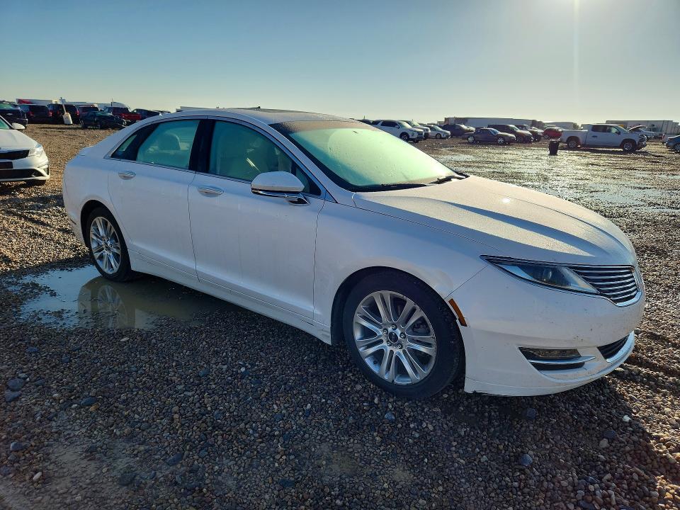 Photo 4 from auction – 2014 LINCOLN MKZ with VIN 3LN6L2LU6ER812255