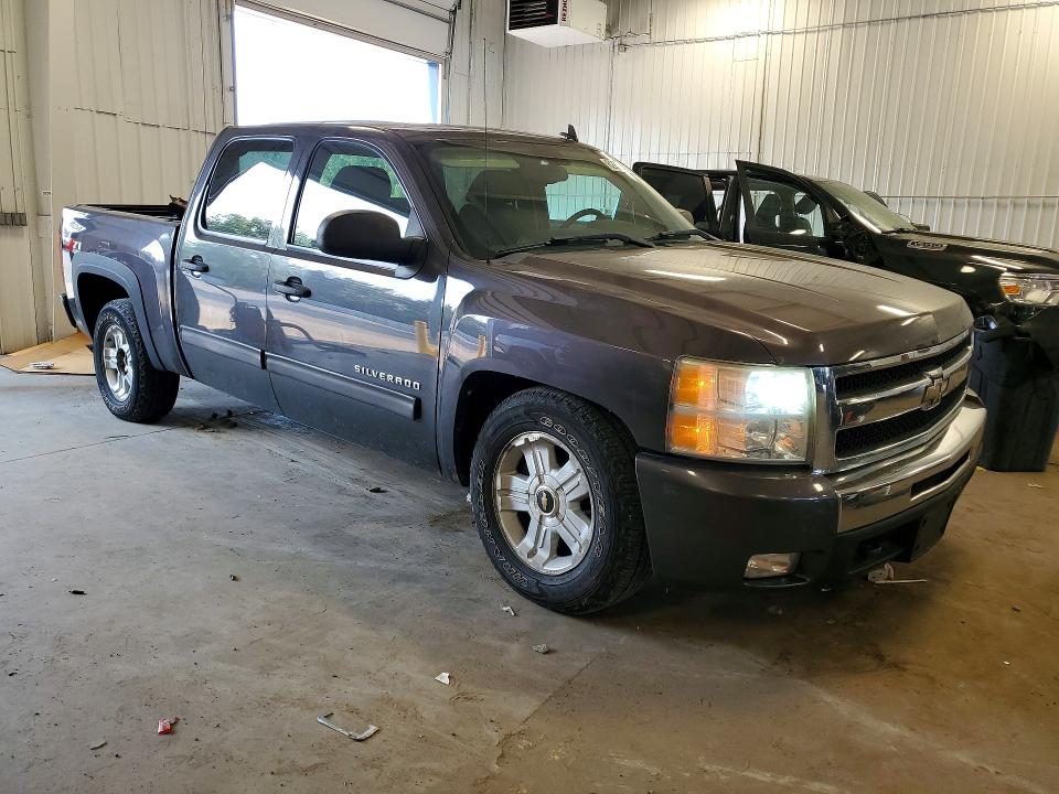 Photo 4 from auction – 2011 CHEVROLET SILVERADO with VIN 3GCPKSE30BG206182