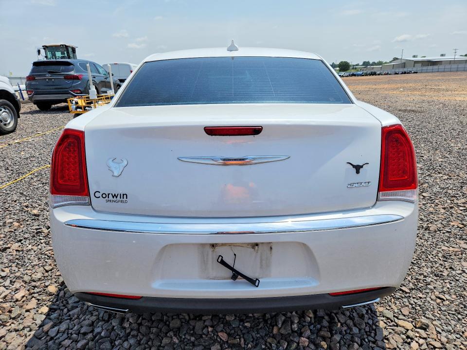Photo 6 from auction – 2015 CHRYSLER 300 with VIN 2C3CCAAG0FH766602