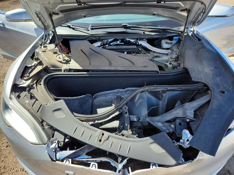 Photo 11 from auction – 2018 TESLA MODEL S with VIN 5YJSA1E26JF245216